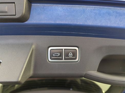 Used 2023 Kia Sorento SX image 32