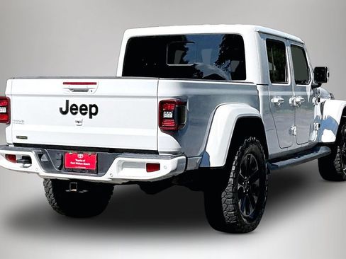 Used 2021 Jeep Gladiator Overland AWD/4WD image 5