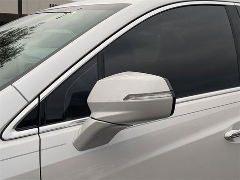 New 2026 Cadillac XT5 Luxury w/ LPO, Floor Liner Package image 14