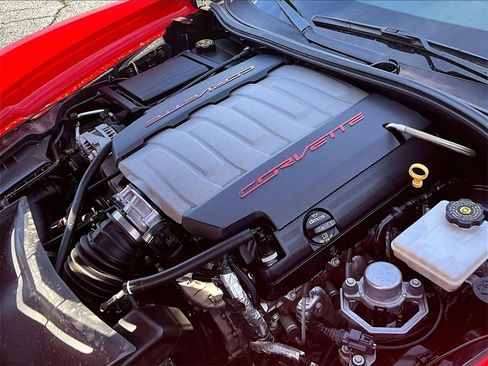 Used 2019 Chevrolet Corvette Stingray Coupe w/ Battery Protection Package image 24