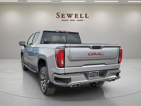 Used 2024 GMC Sierra 1500 AT4 w/ Technology Package image 3