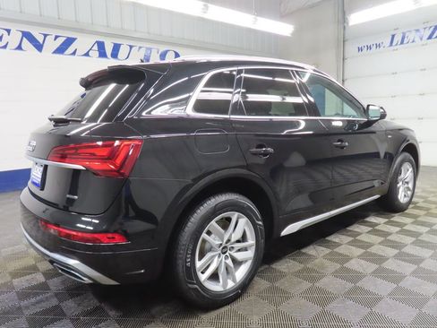 Used 2023 Audi Q5 2.0T Premium w/ Convenience Package image 4