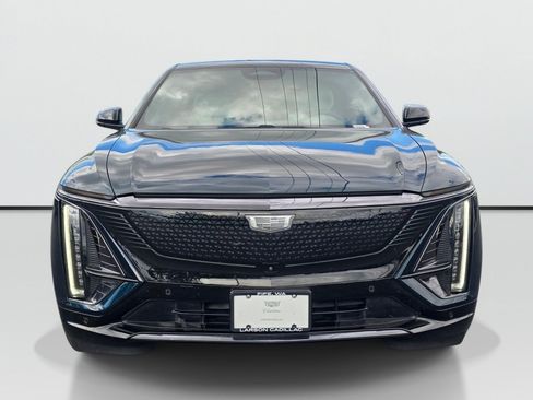 Used 2024 Cadillac Lyriq Sport AWD/4WD image 9