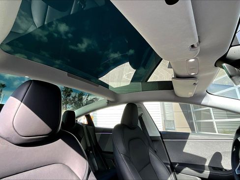 Used 2025 Tesla Model 3 Long Range image 21