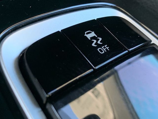 Used 2024 Toyota Corolla LE FWD image 28