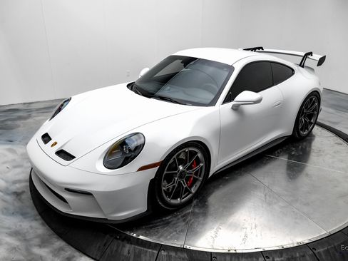 Used 2023 Porsche 911 GT3 image 4