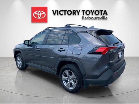 Used 2025 Toyota RAV4 XLE w/ Convenience Package AWD/4WD image 3