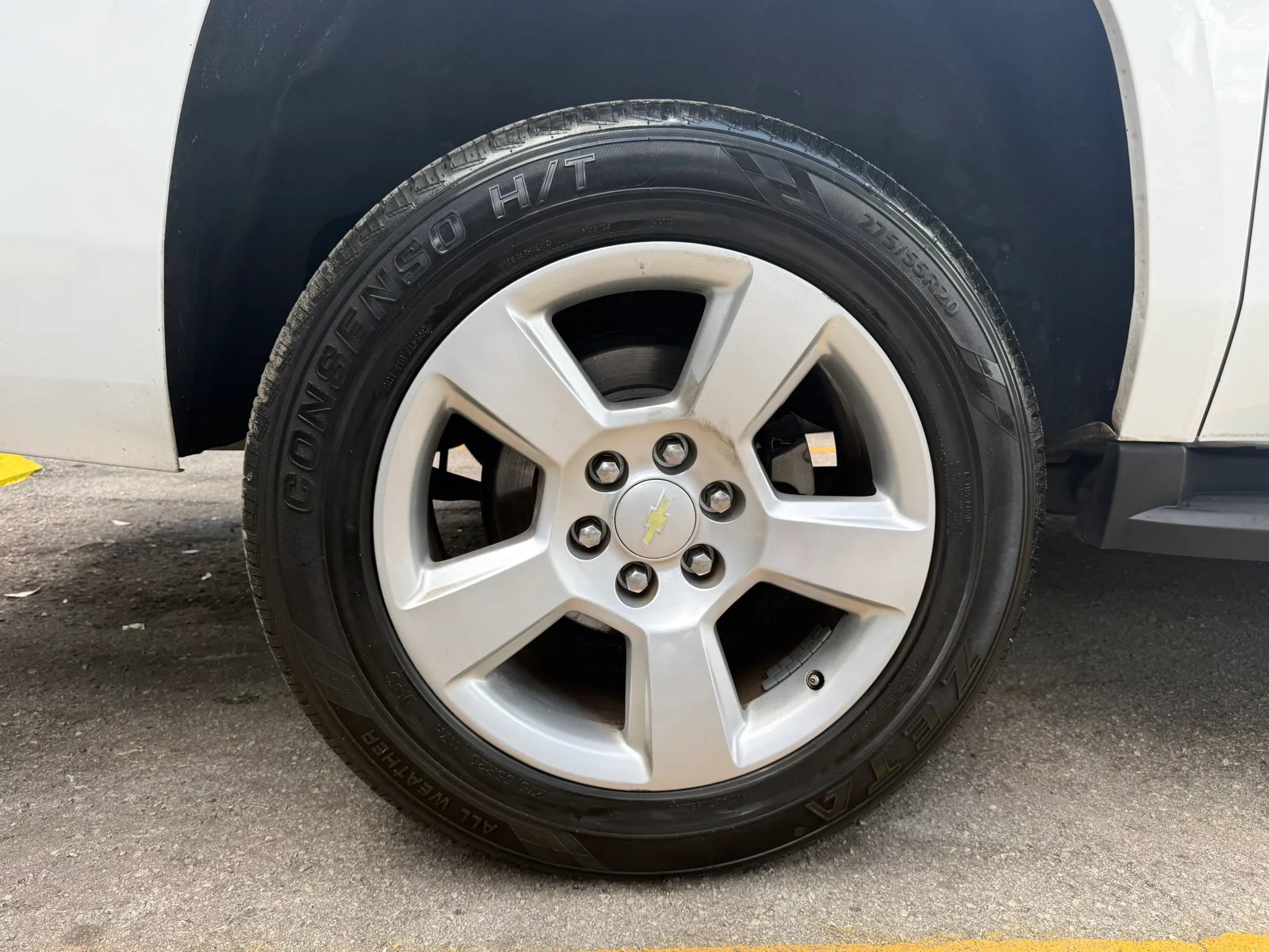 Used 2016 Chevrolet Suburban LT RWD image 20