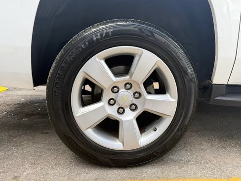 Used 2016 Chevrolet Suburban LT RWD image 20