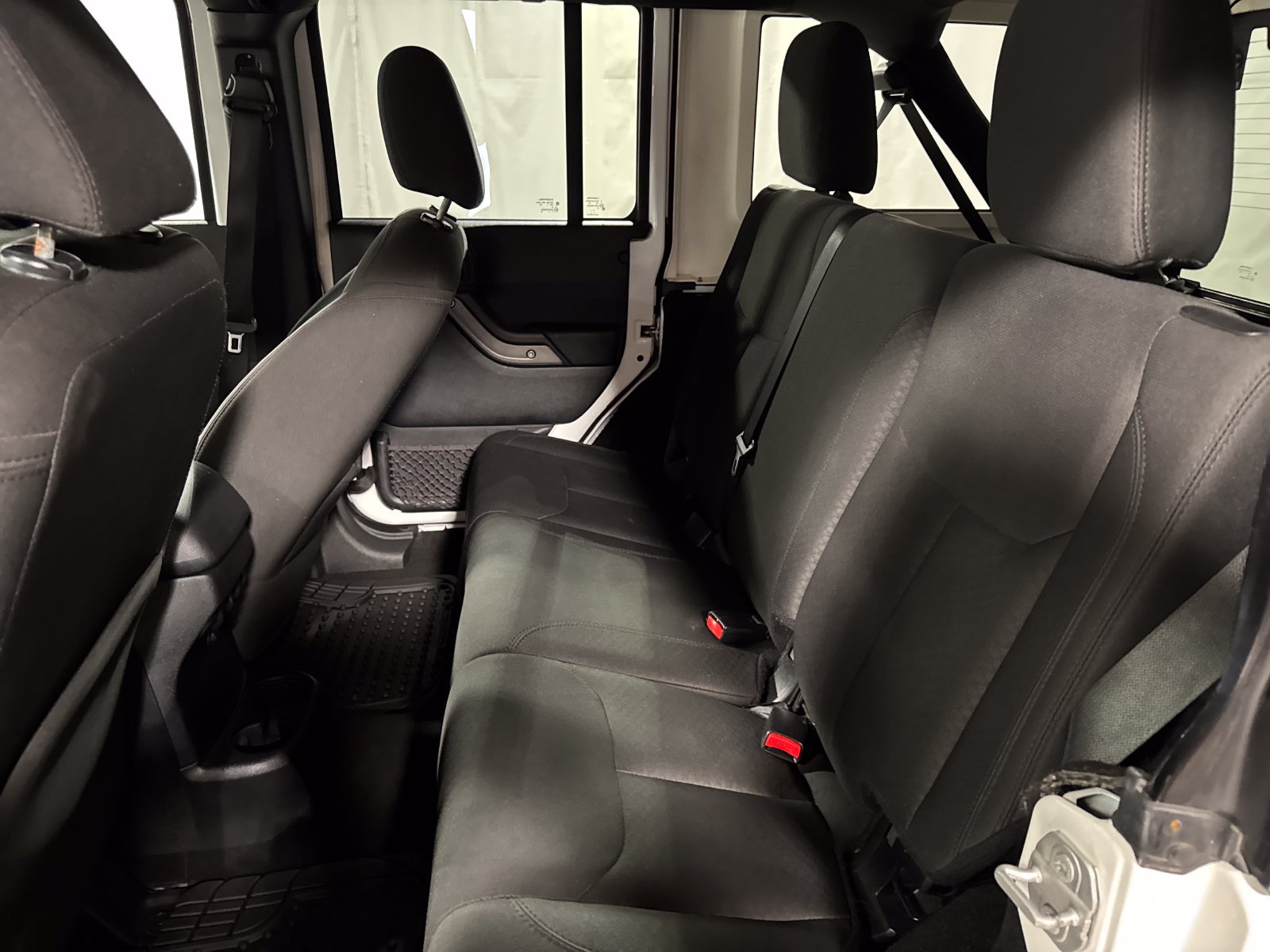 Used 2018 Jeep Wrangler Unlimited Sport S AWD/4WD image 5