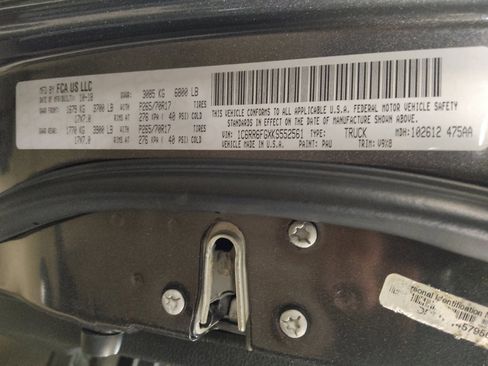 Used 2019 RAM 1500 Express RWD image 33