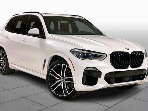 Used 2021 BMW X5 M50i w/ Executive Package image 3