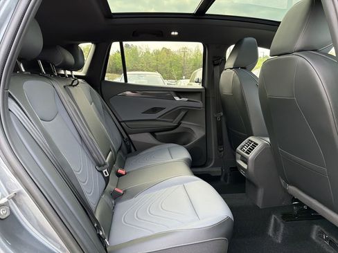 New 2026 Volkswagen Tiguan SE R-Line FWD image 16
