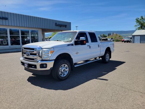 Used 2014 Ford F350 Lariat w/ Lariat Ultimate Package AWD/4WD image 13