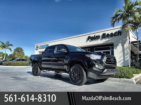 Used 2022 Toyota Tacoma SR5 w/ Technology Package RWD image 1