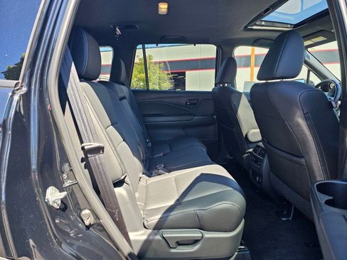 Used 2023 Honda Passport Elite image 13