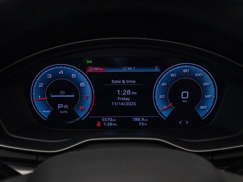 Certified 2025 Audi Q5 2.0T Premium w/ Convenience Plus Package image 32