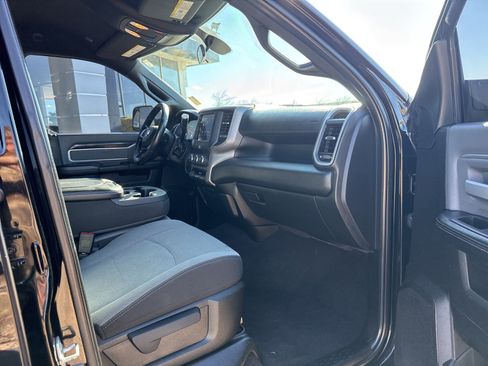 Used 2022 RAM 2500 Big Horn image 24