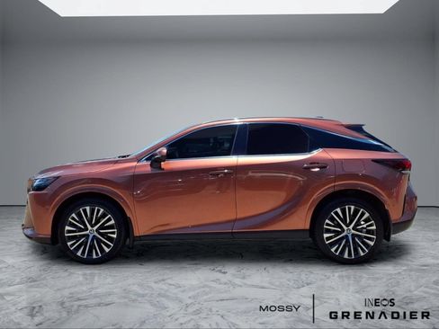 Used 2023 Lexus RX 350 Premium Plus w/ Accessory Package (K3) FWD image 5