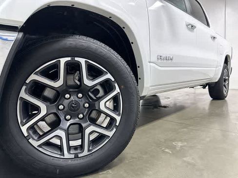 Used 2026 RAM 1500 Laramie AWD/4WD image 29