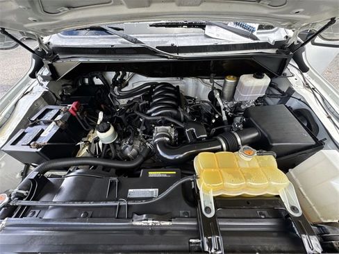 Used 2014 Nissan NV 3500 SV image 26