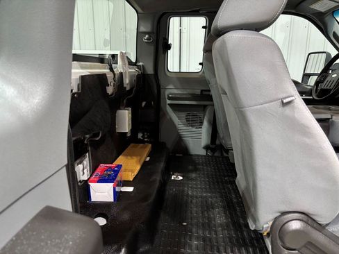 Used 2013 Ford F250 XL w/ PWR Equipment Group RWD image 14