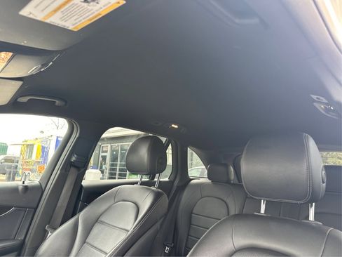 Used 2020 Mercedes-Benz GLC 300 image 21