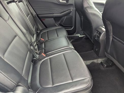 Used 2022 Ford Escape SEL FWD image 11