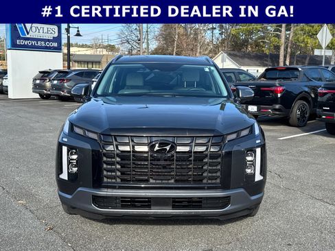 Used 2023 Hyundai Palisade SEL w/ Premium Package image 2