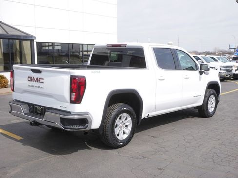 Used 2024 GMC Sierra 1500 SLE w/ Preferred Package AWD/4WD image 7