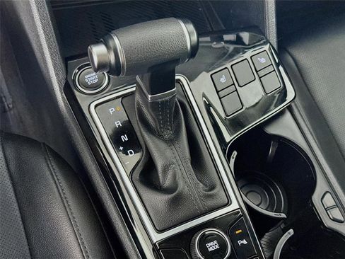 Certified 2024 Kia Sportage EX FWD image 18