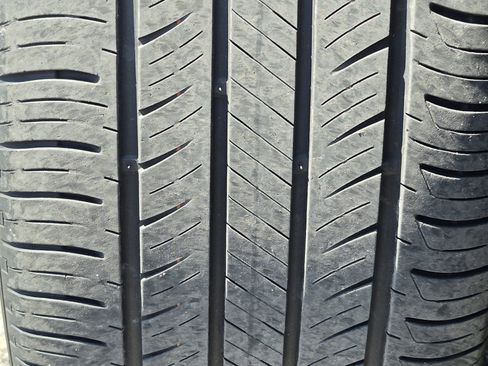 Used 2025 Toyota Camry SE image 12