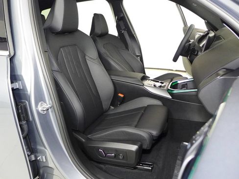 Used 2026 BMW X3 xDrive30i w/ Premium Package AWD/4WD image 19