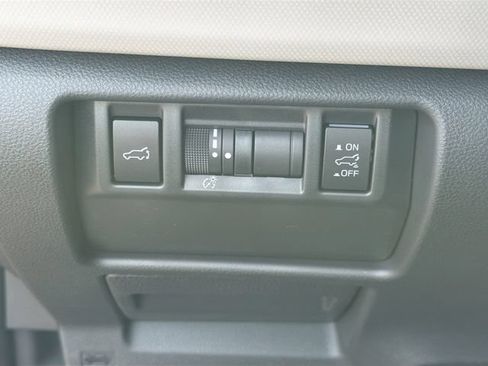 Used 2026 Subaru Forester Premium AWD/4WD image 33