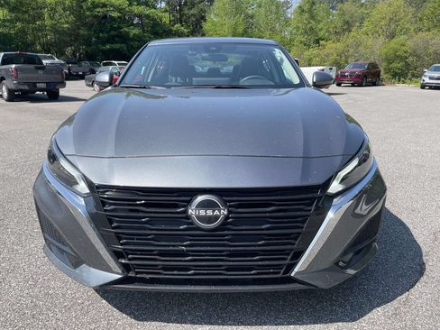 Used 2025 Nissan Altima 2.5 SL AWD/4WD image 8