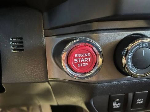 Used 2021 Toyota Tacoma TRD Pro AWD/4WD image 17