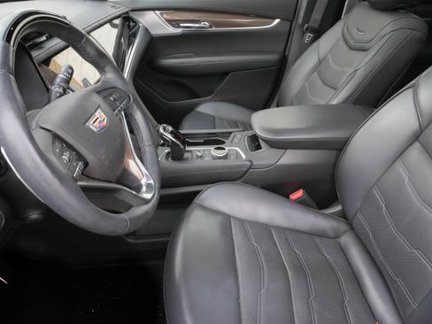 Used 2023 Cadillac XT6 Sport w/ Platinum Package image 10