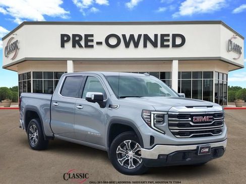 Used 2025 GMC Sierra 1500 SLT RWD image 1