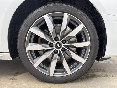 Used 2021 Audi A4 2.0T Premium w/ Convenience Package image 12