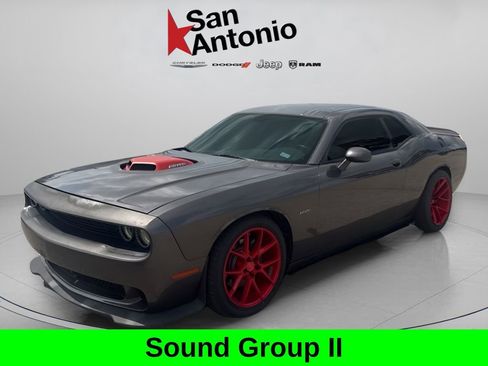 Used 2015 Dodge Challenger R/T Plus RWD image 6