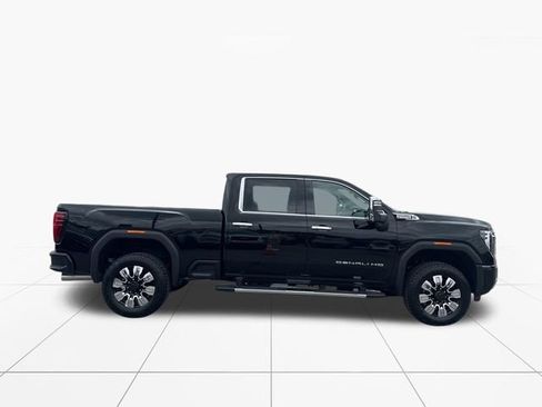 New 2026 GMC Sierra 2500 Denali w/ Denali Reserve Package AWD/4WD image 9