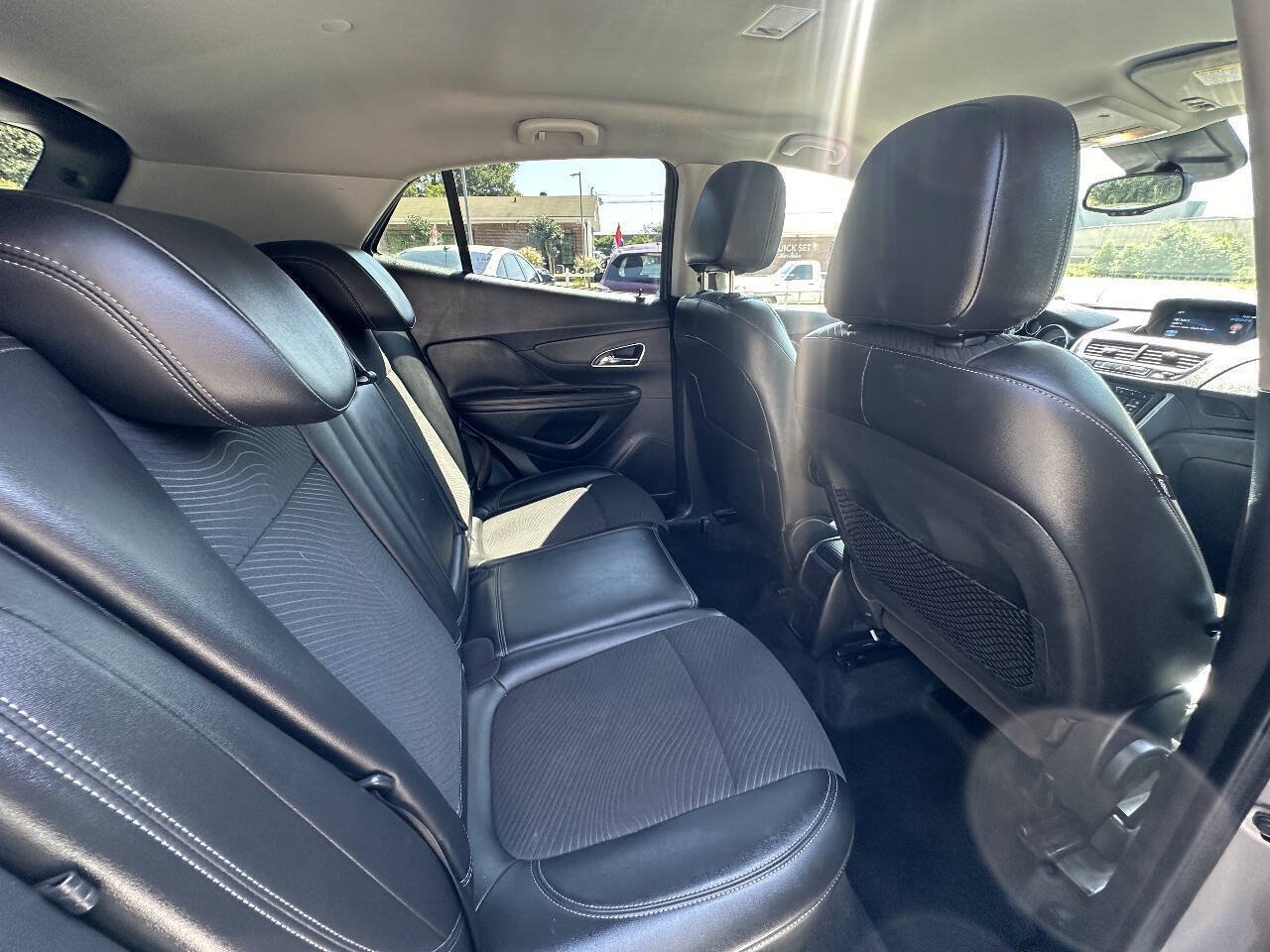 Used 2014 Buick Encore FWD image 16