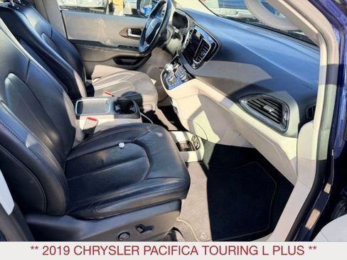 Certified 2019 Chrysler Pacifica Touring-L Plus w/ Advanced Safetytec Group image 8