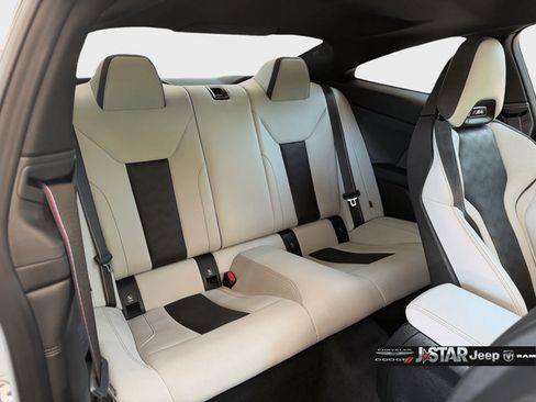 Used 2025 BMW M4 Competition w/ Executive Package RWD image 30