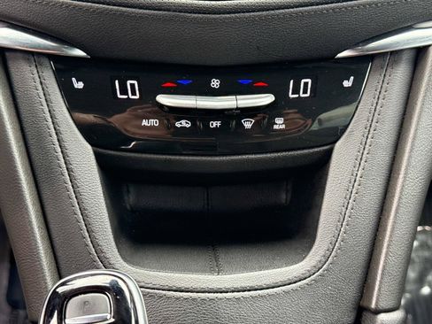 Used 2023 Cadillac XT5 Luxury image 26