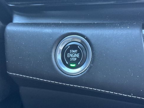 Used 2023 Cadillac Escalade Sport Platinum w/ LPO, ONYX Package image 33