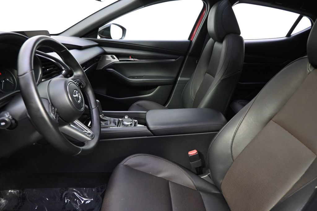 Used 2025 MAZDA MAZDA3 Hatchback w/ Appearance Package AWD/4WD image 13