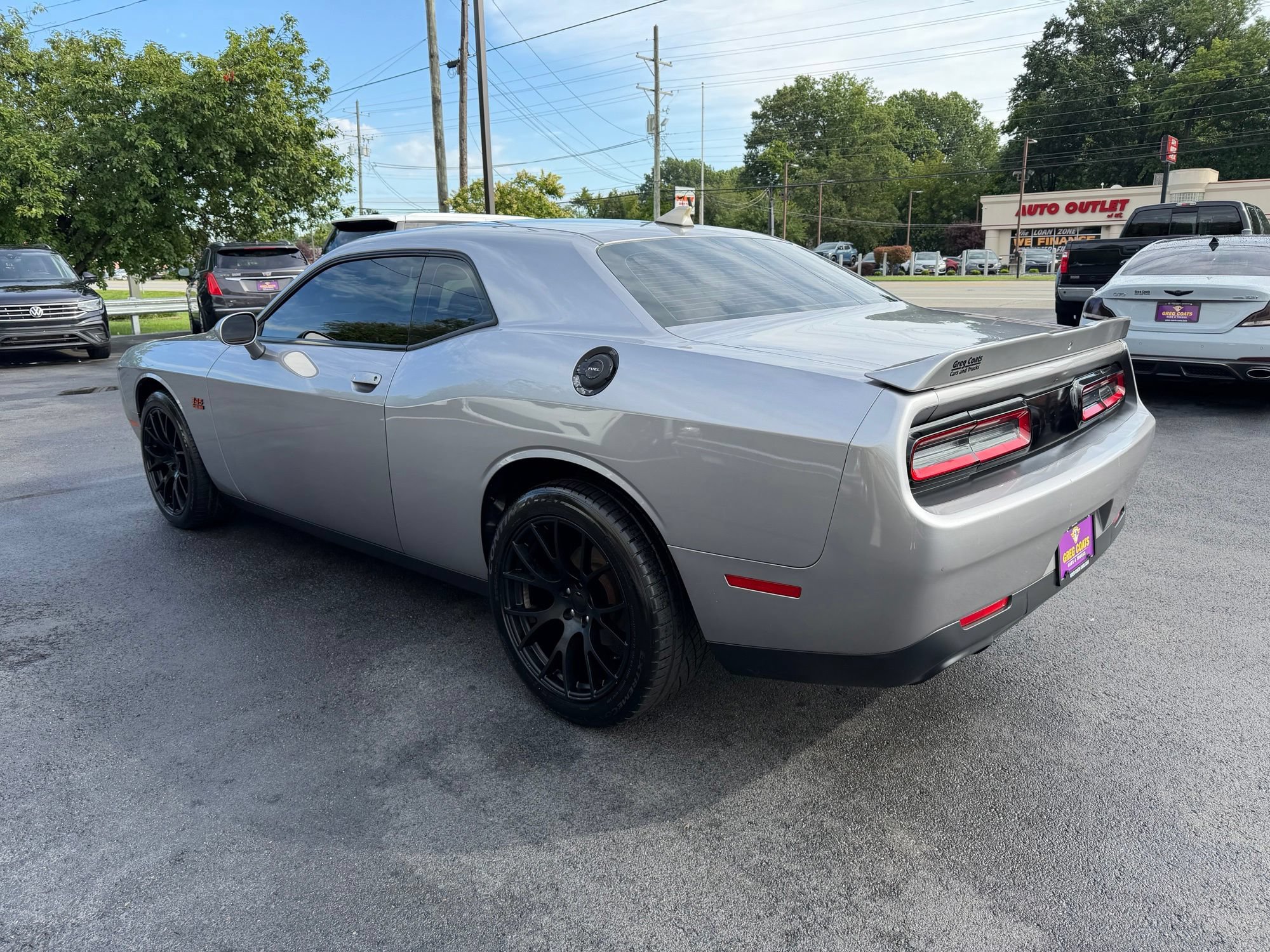 Used 2018 Dodge Challenger R/T RWD image 4