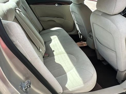 Used 2007 Buick Lucerne CX FWD image 29
