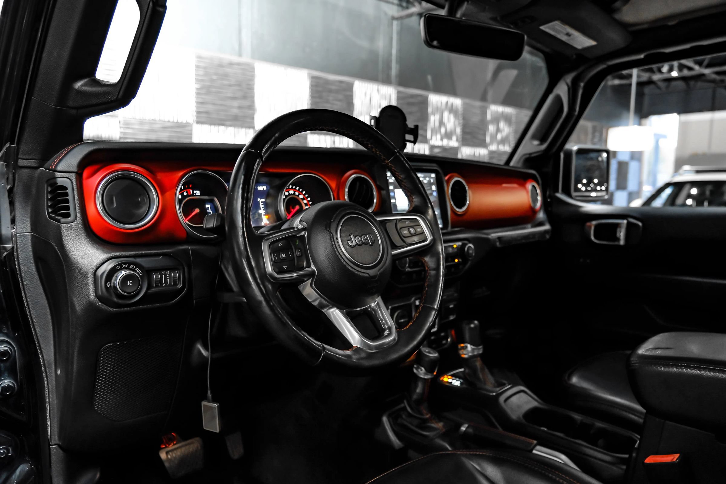 Used 2019 Jeep Wrangler Unlimited Rubicon AWD/4WD image 3